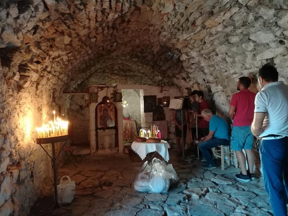 Αυλωνάρι Ευβοίας: Μέγας Εσπερινός Παναγιάς στο Κάστρο Ποτήρι [εικόνες]