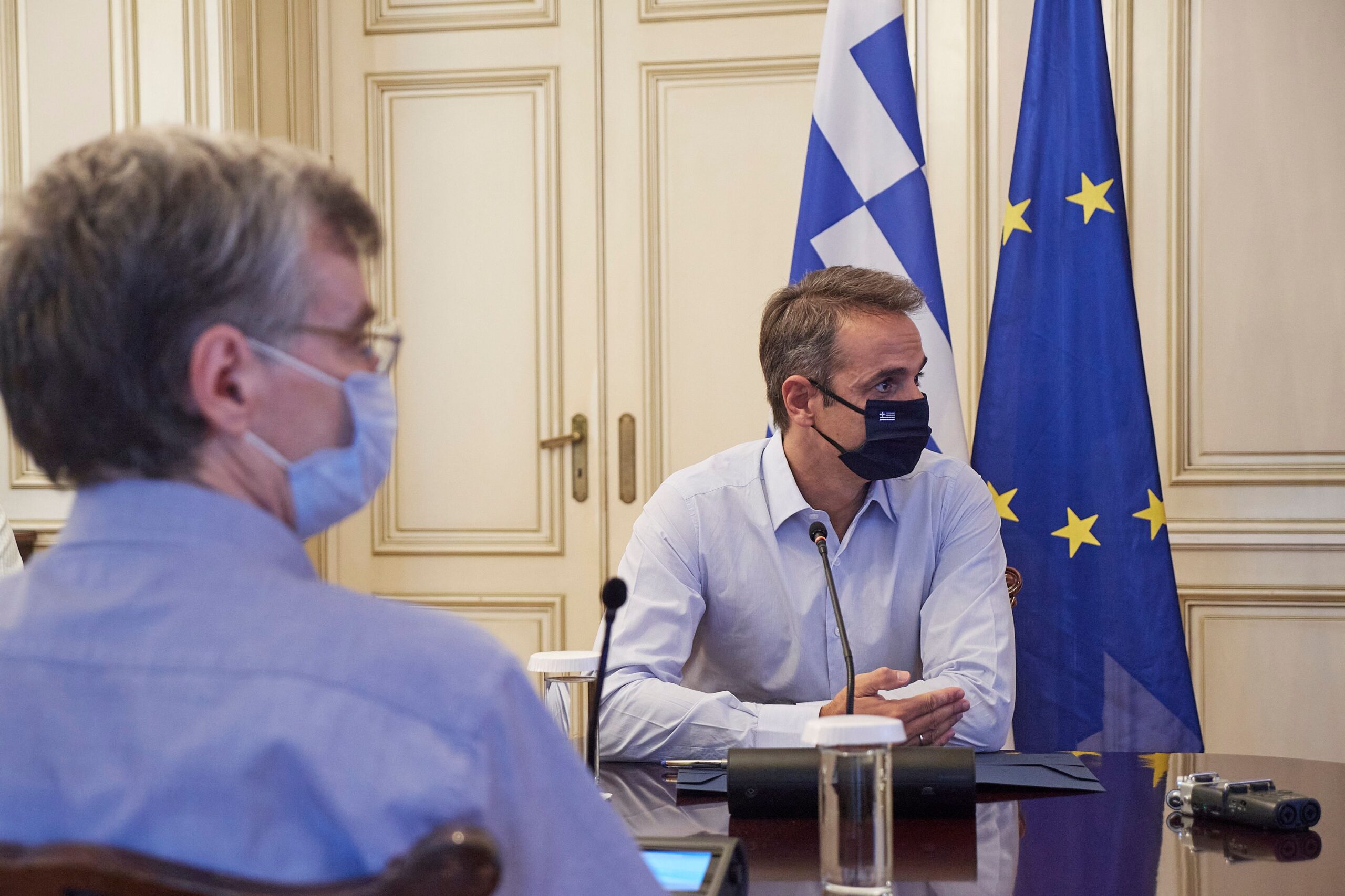 Μητσοτάκης: Νέα μέτρα εντός της ημέρας για τον κορωνοϊό -Εκκληση στους νέους, «προσέξτε, δεν είστε άτρωτοι»