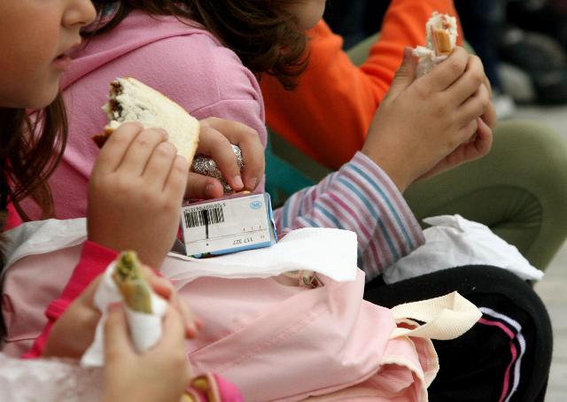 Σχολικά γεύματα: Ποιοι μπορούν να ενταχθούν στο πρόγραμμα