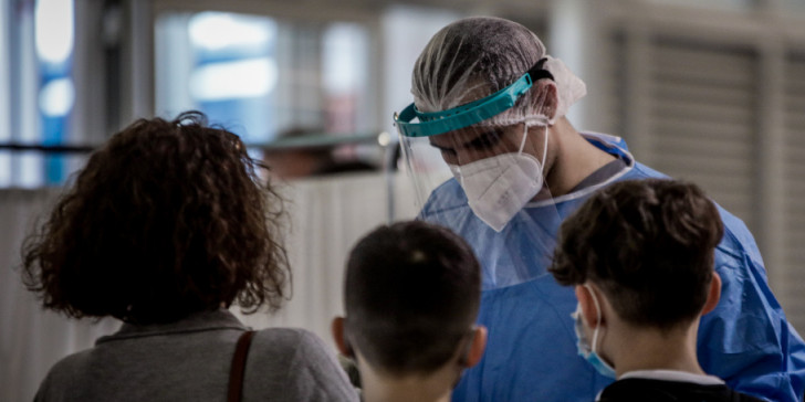 Κορονοϊός: 233 νέα κρούσματα και 2 νεκροί το τελευταίο 24ωρο