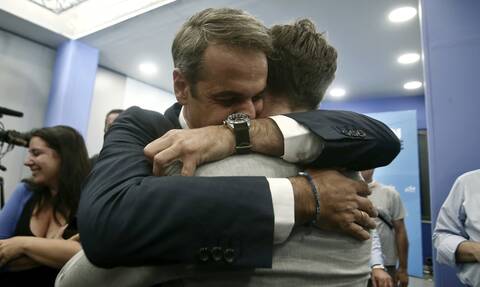 Μητσοτάκης: Γιατί δεν θα πάει στην ορκωμοσία του γιου του στον στρατό