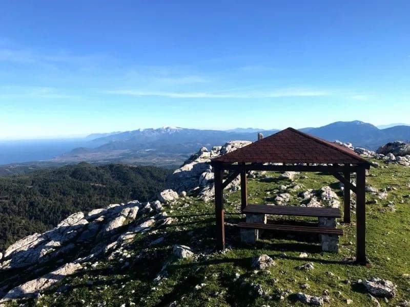 Ξηρόν Όρος: Το υψηλότερο βουνό στην Βόρεια Εύβοια [εικόνες]