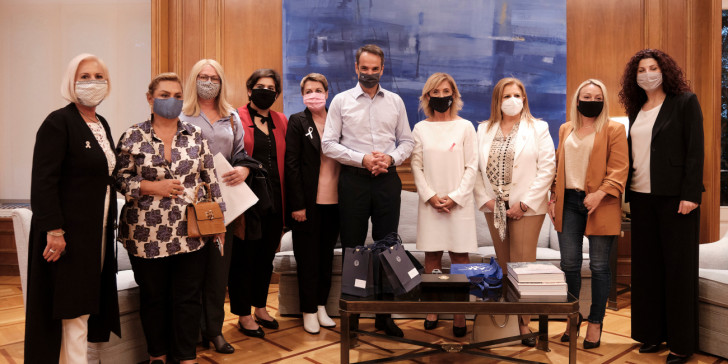 Μητσοτάκης: Δωρεάν μαστογραφία, ανά δύο έτη, για όλες τις γυναίκες άνω των 49 ετών Μητσοτάκης: Δωρεάν μαστογραφία, ανά δύο έτη, για όλες τις γυναίκες άνω των 49 ετών