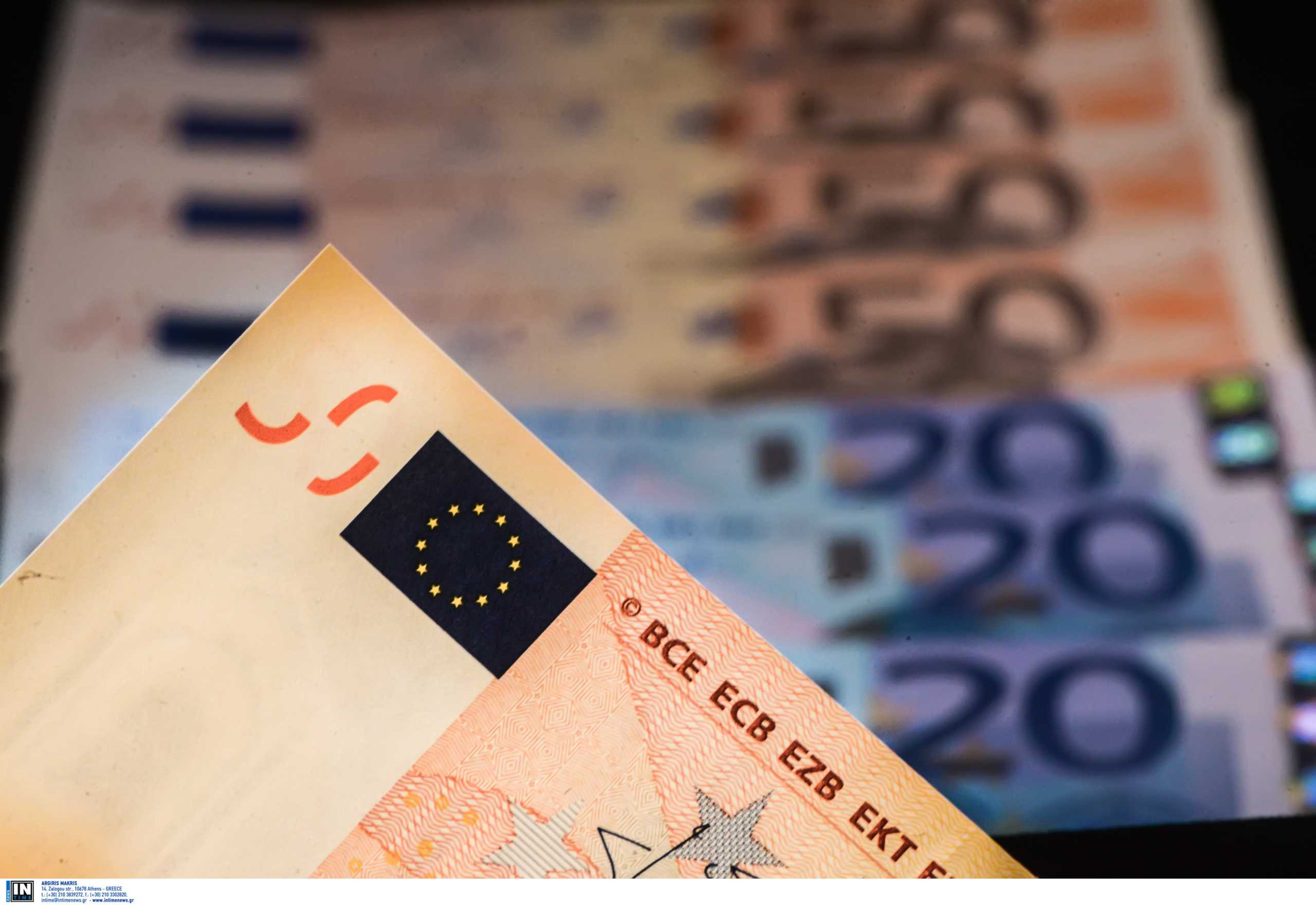 Επίδομα 800 ευρώ: Παράταση για την υποβολή αιτήσεων – Ποιους αφορά