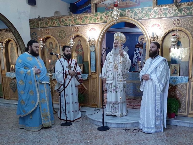 Ο Μητροπολίτης Χαλκίδος στην Ερέτρια-Έναρξη της νέας Κατηχητικής χρονιάς Ο Μητροπολίτης Χαλκίδος στην Ερέτρια-Έναρξη της νέας Κατηχητικής χρονιάς