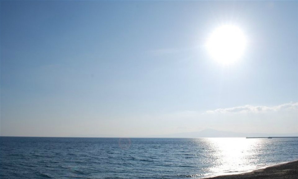 Καιρός σήμερα: Οκτώβριος… σαν καλοκαίρι – Πότε θα ξεπεράσει τους 30 βαθμούς η θερμοκρασία