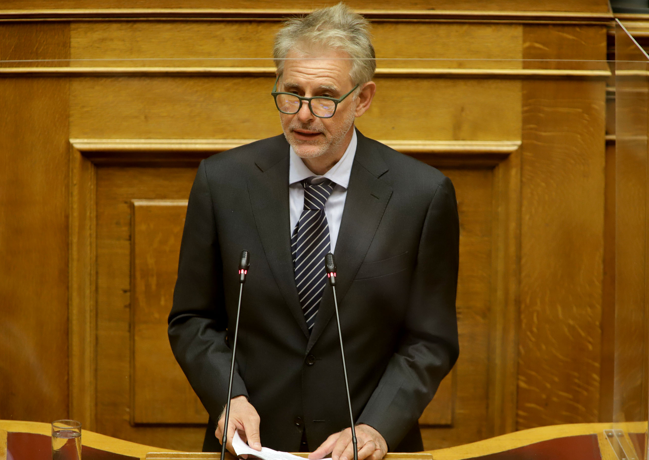 Ο Σπύρος Πνευματικός στη Βουλή για την πρόταση δυσπιστίας στον Υπουργό  Οικονομικών