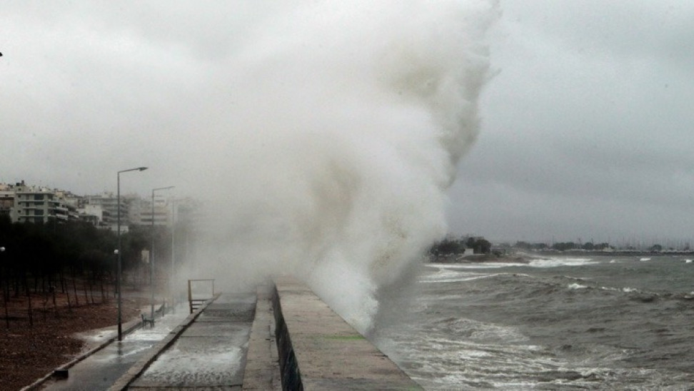 Συναγερμός στα λιμάνια της Εύβοιας για την κακοκαιρία