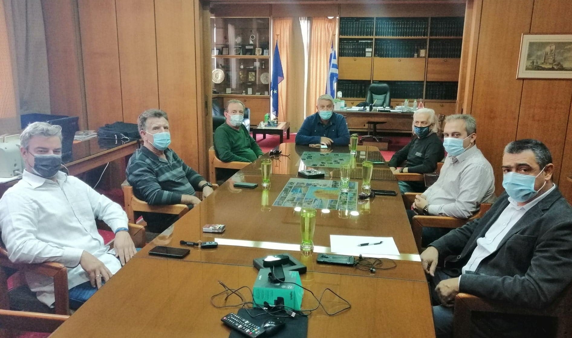 Οικονομικό και Τεχνικό Επιμελητήριο-Κοινή ΄΄γραμμή΄΄ για το ΄΄ Δημόκριτο ΄΄ ως εκπαιδευτικό κέντρο Οικονομικό και Τεχνικό Επιμελητήριο-Κοινή ΄΄γραμμή΄΄ για το ΄΄ Δημόκριτο ΄΄ ως εκπαιδευτικό κέντρο