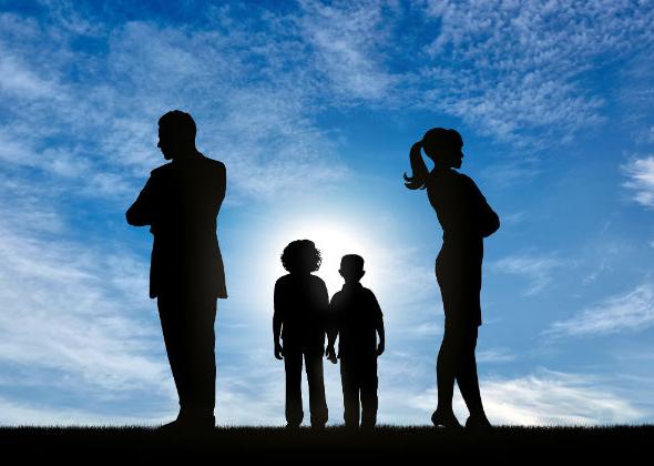 Έτοιμος ο νόμος για τη συνεπιμέλεια των παιδιών