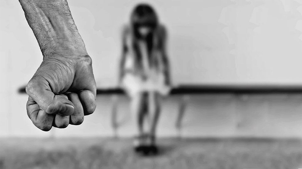 Απόπειρα βιασμού 15χρονης: «Είμαστε σε κατάσταση σοκ» λέει ο πατέρας της Απόπειρα βιασμού 15χρονης: «Είμαστε σε κατάσταση σοκ» λέει ο πατέρας της
