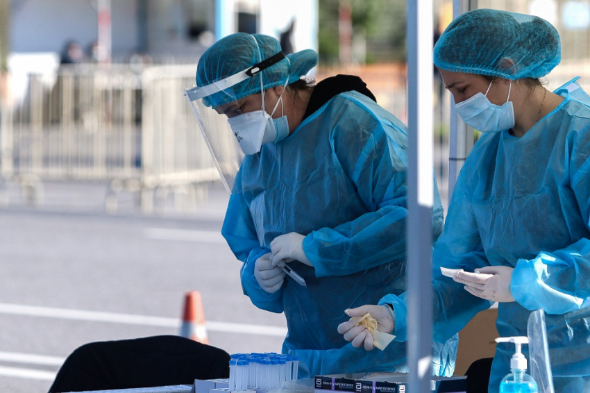 Κορονοϊός: «Βόμβα» – Θα έχουμε και άλλα κρούσματα του μεταλλαγμένου ιού στην Ελλάδα
