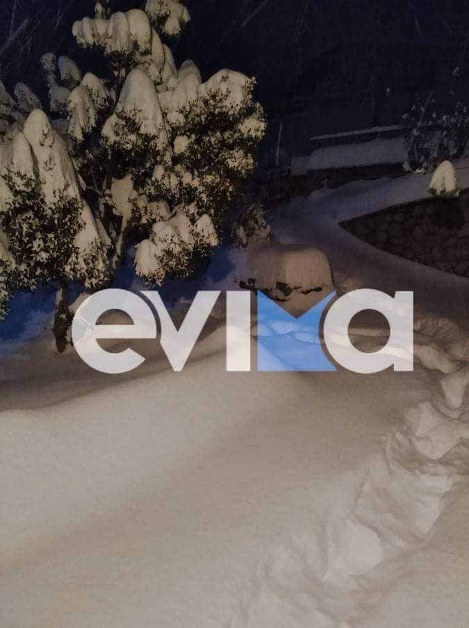 Τσαπουρνιώτης στο evima: Μισό μέτρο χιόνι και στα πεδινά – Ανοιχτός όλο το βράδυ ο Δήμος Μαντουδίου Λίμνης Αγίας Άννας