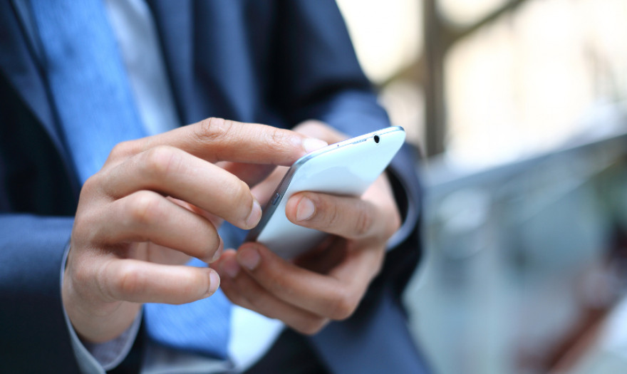 Κορονοϊός: Έρχεται η ιχνηλάτηση κρουσμάτων από τα κινητά – Πως θα λειτουργεί
