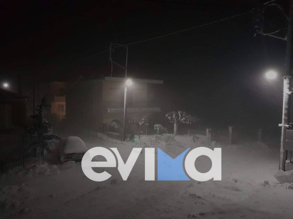 Κακοκαιρία «Μήδεια»: Σαρώνει την Εύβοια – Πυκνή χιονόπτωση στο Τραχήλι (video)