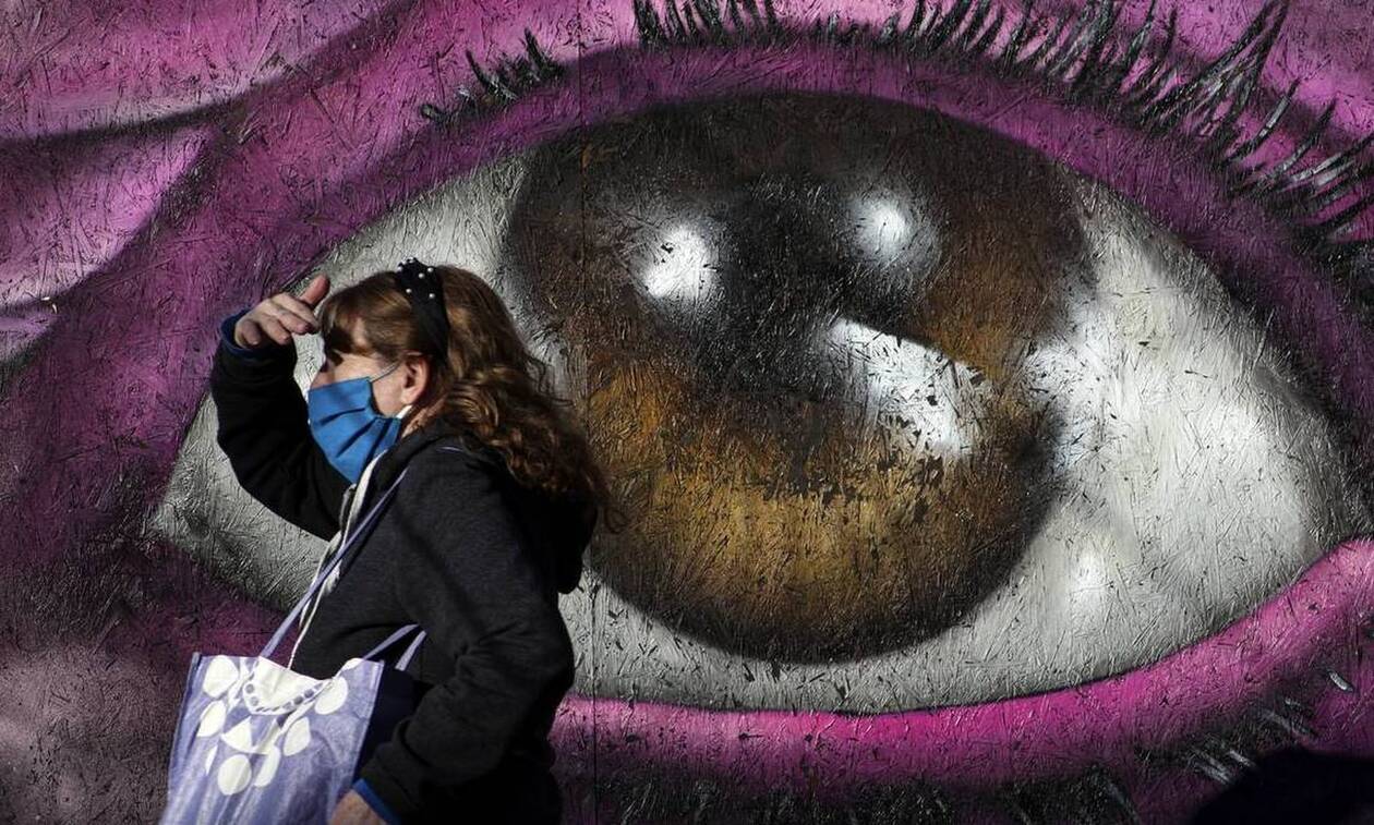 Κορoνοϊός: Προσοχή! Έρχονται αλλαγές στις μάσκες σε κλειστούς χώρους με μεγάλο συγχρωτισμό