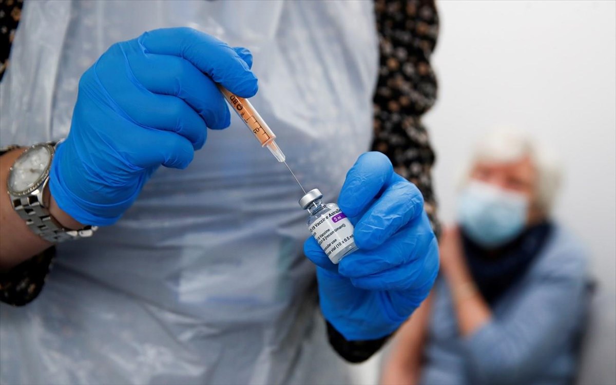 Θεμιστοκλέους: «Τέλη Απριλίου θα έχουν εμβολιαστεί όλοι άνω των 60 ετών»