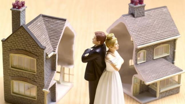 Φορολογικό “διαζύγιο”: Ποια ζευγάρια πρέπει να κάνουν χωριστές δηλώσεις