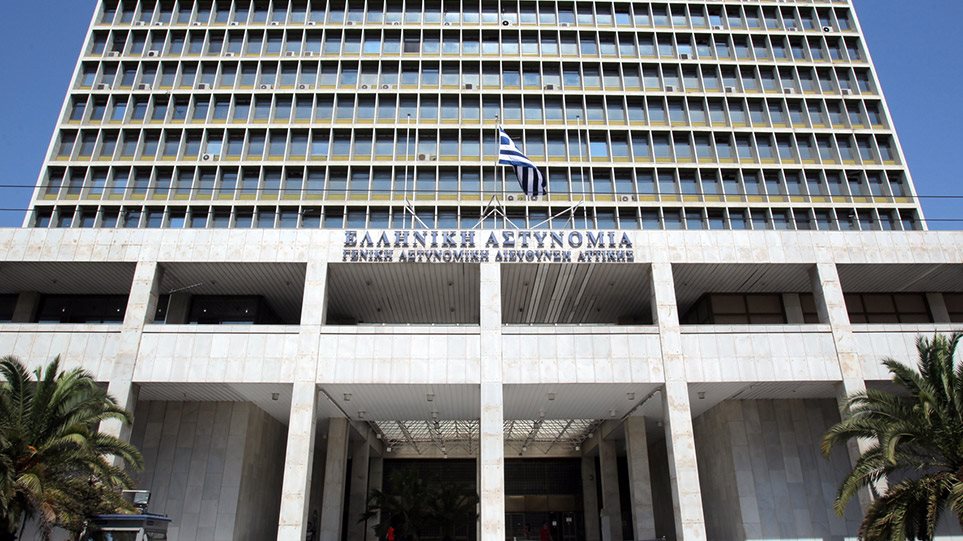 Εκτακτο: Κόκκινος συναγερμός στην ΕΛ.ΑΣ. μετά τα μπλόκα των αναρχικών στου Ζωγράφου – Σε εξέλιξη σύσκεψη στη ΓΑΔΑ