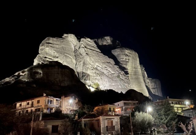 Σεισμός – Μετέωρα: Συγκλονιστικό βίντεο την ώρα του σεισμού των 5.9 ρίχτερ – Αποκολλήθηκαν βράχοι Σεισμός – Μετέωρα: Συγκλονιστικό βίντεο την ώρα του σεισμού των 5.9 ρίχτερ – Αποκολλήθηκαν βράχοι