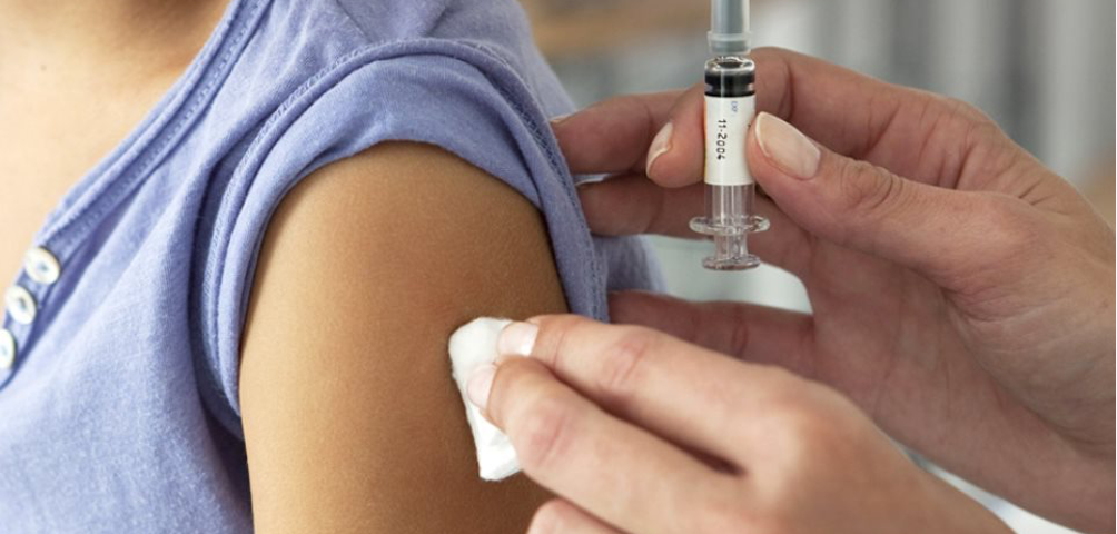 Κορονοϊός – Ανοσία: Θα εμβολιαστούμε ξανά του χρόνου; Δείτε την απάντηση
