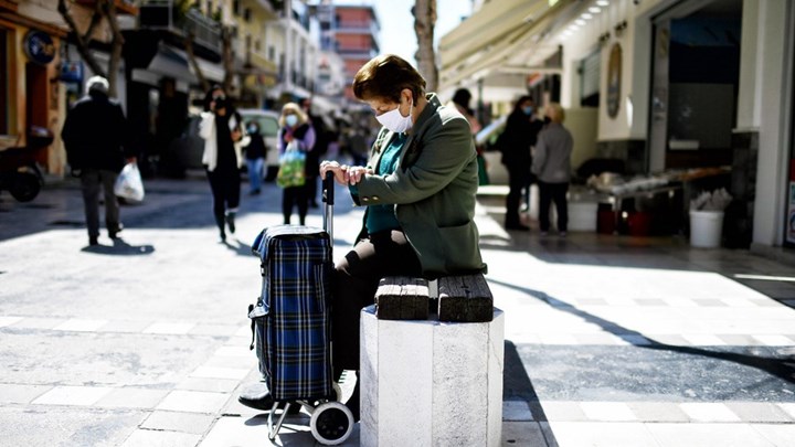 Κορονοϊός: 2.754 νέα κρούσματα – 819 οι διασωληνωμένοι – 76 νεκροί σε 24 ώρες