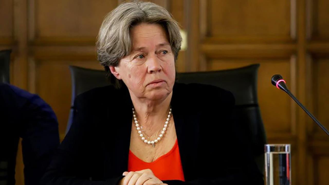 Λινού για ΑstraZeneca: Αν ήμουν στα 35 μου θα προσπαθούσα ίσως να βρω κάποιο άλλο εμβόλιο