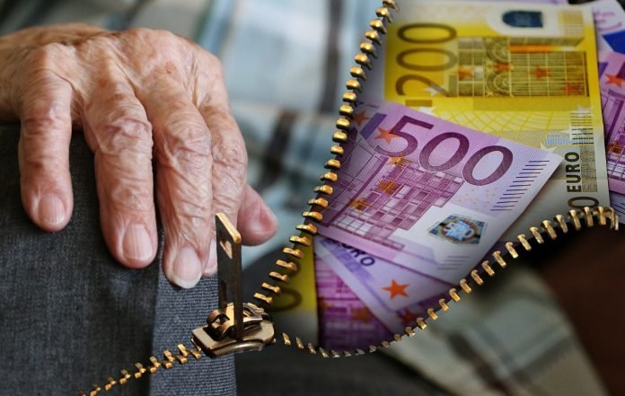 Συντάξεις: Αυξήσεις 150 ευρώ και αναδρομικά άνω των 3.000 ευρώ – Ποιοι και πότε θα τα πάρουν