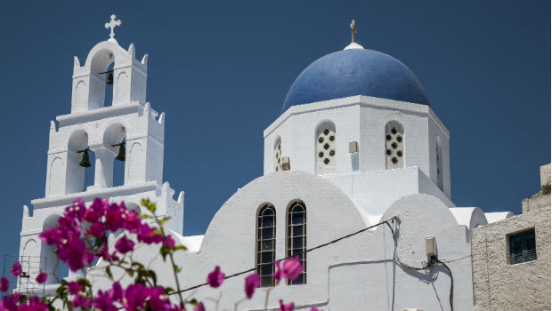 Λειτουργία όλων των ναών το Πάσχα θέλει η Εκκλησία