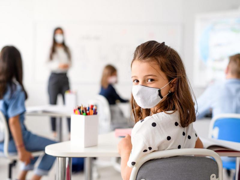 Κορονοϊός – Σχολεία: Πότε και πώς ανοίγουν Δημοτικά και Γυμνάσια