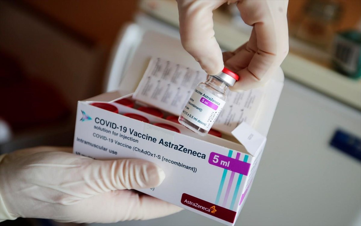 Εμβόλιο AstraZeneca: Τι απαντά ο ΕΟΦ για τα περιστατικά θρόμβωσης – Πόσο επικίνδυνο είναι
