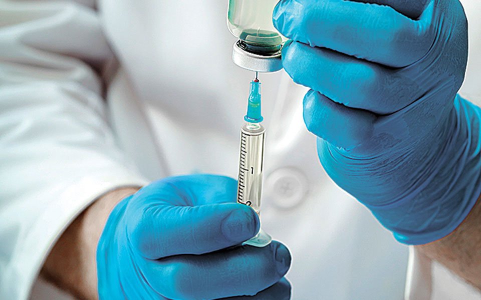 Θέμα χρόνου η έγκριση ενός εμβολίου «μακράς διαρκείας» από την BioNTech