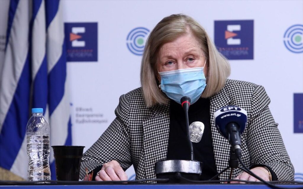 Θεοδωρίδου: Τι απάντησε για το θάνατο 44χρονης μετά το εμβόλιο AstraZeneca