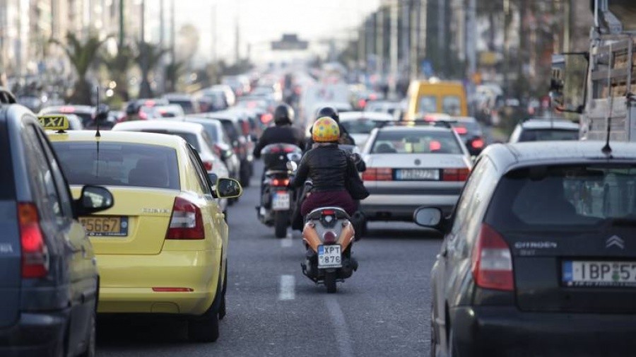 Σαρωτικές αλλαγές στον ΚΟΚ – Θα ενημερωνόμαστε στο κινητό μας για κάθε οδική παράβαση