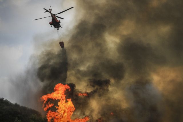 Φωτιά στην Αίγινα – Ισχυρές πυροσβεστικές δυνάμεις στο σημείο