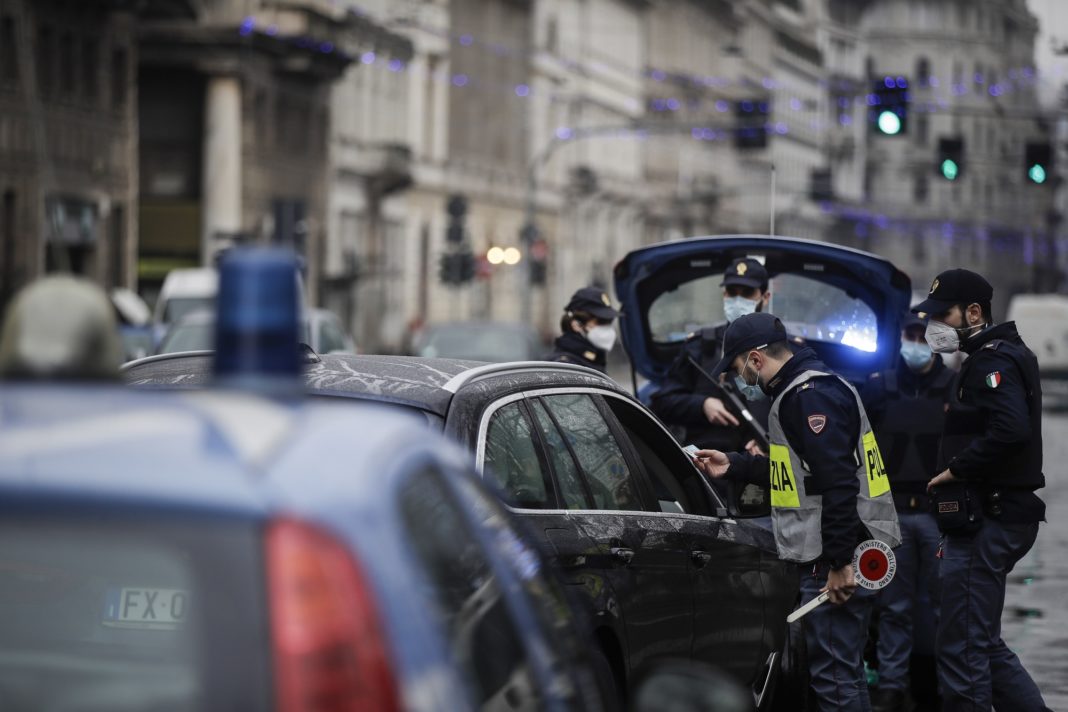 Συναγερμός στην Ιταλία: Ένοπλος πυροβόλησε και σκότωσε δύο παιδιά και ηλικιωμένο