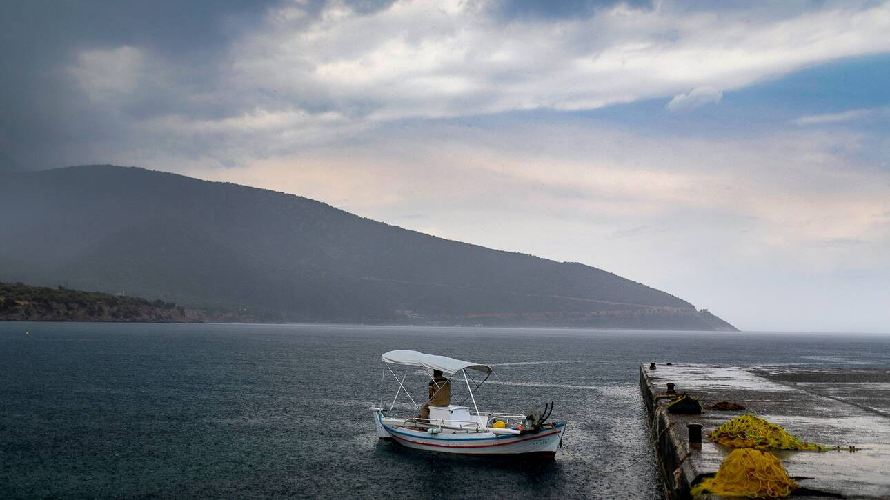 Καιρός: Βροχές και του Αγίου Πνεύματος – Ποιες περιοχές θα βρεθούν στο επίκεντρο