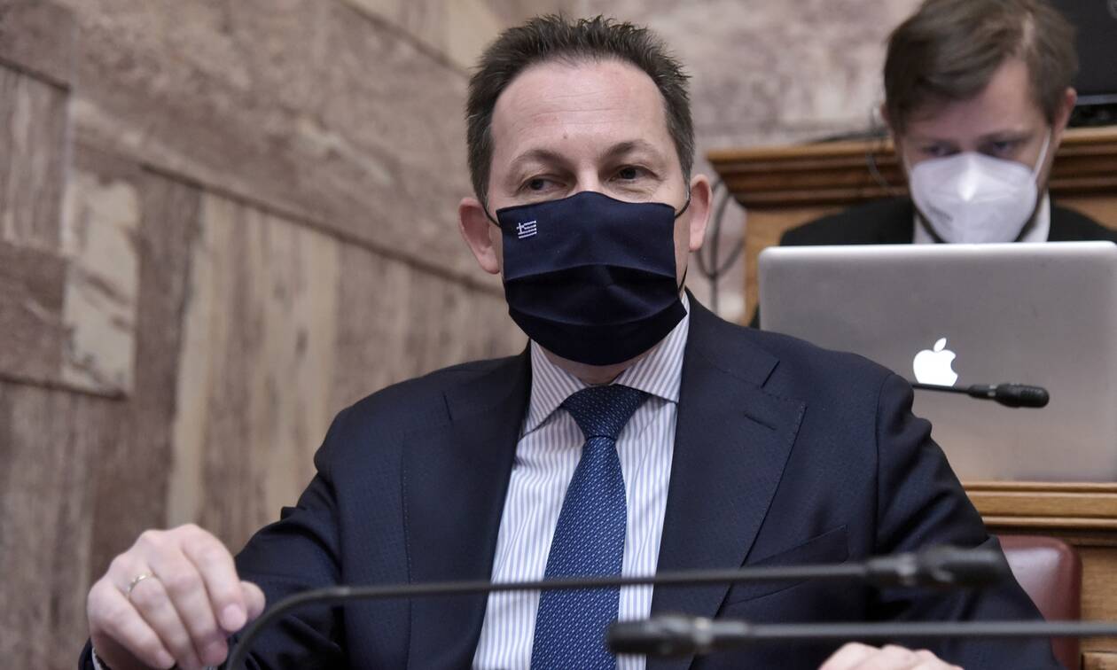 Πέτσας: Τα προνόμια για όσους κάνουν το εμβόλιο – Πότε αναμένονται οι αποφάσεις