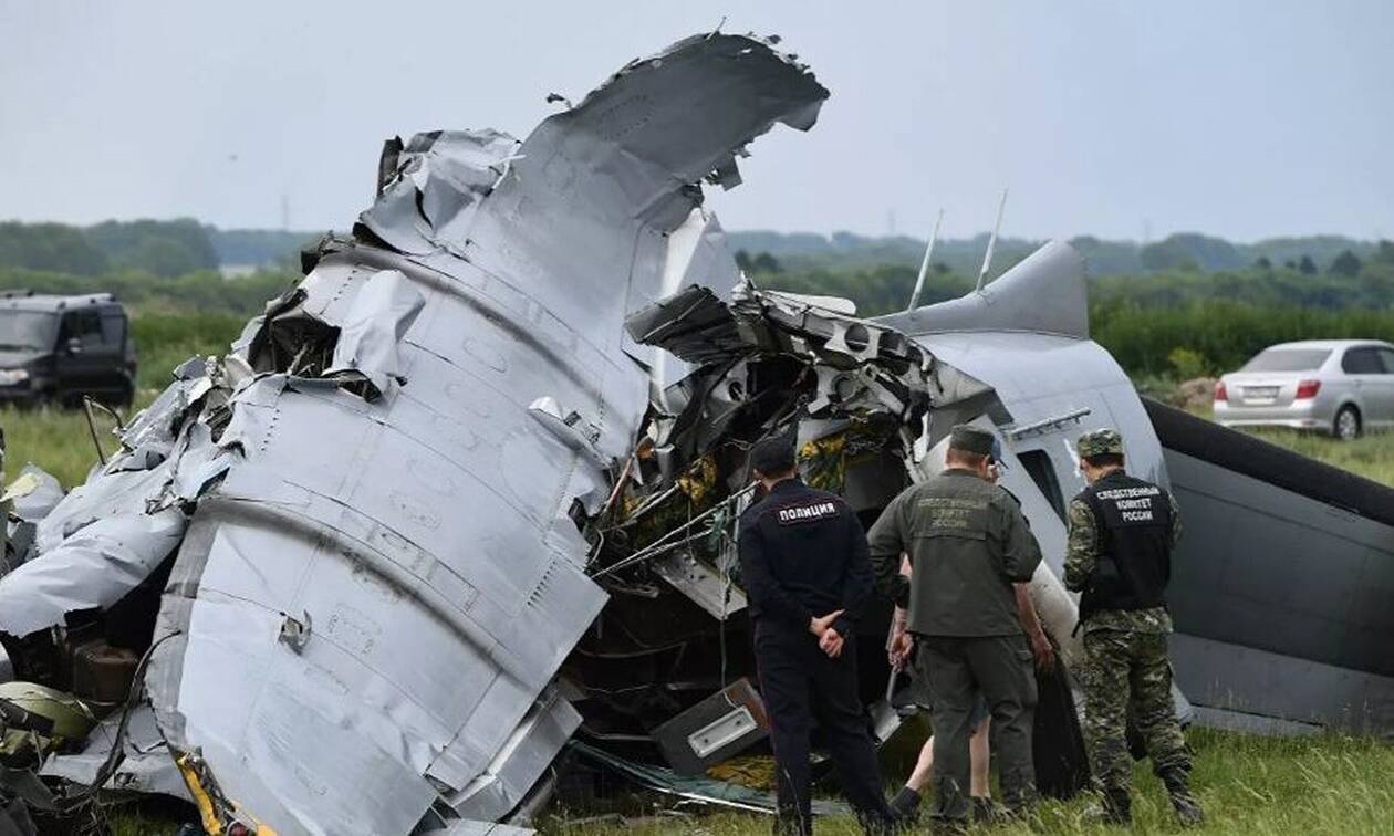 Συνετρίβη αεροπλάνο στη Ρωσία – 9 νεκροί και δεκάδες τραυματίες