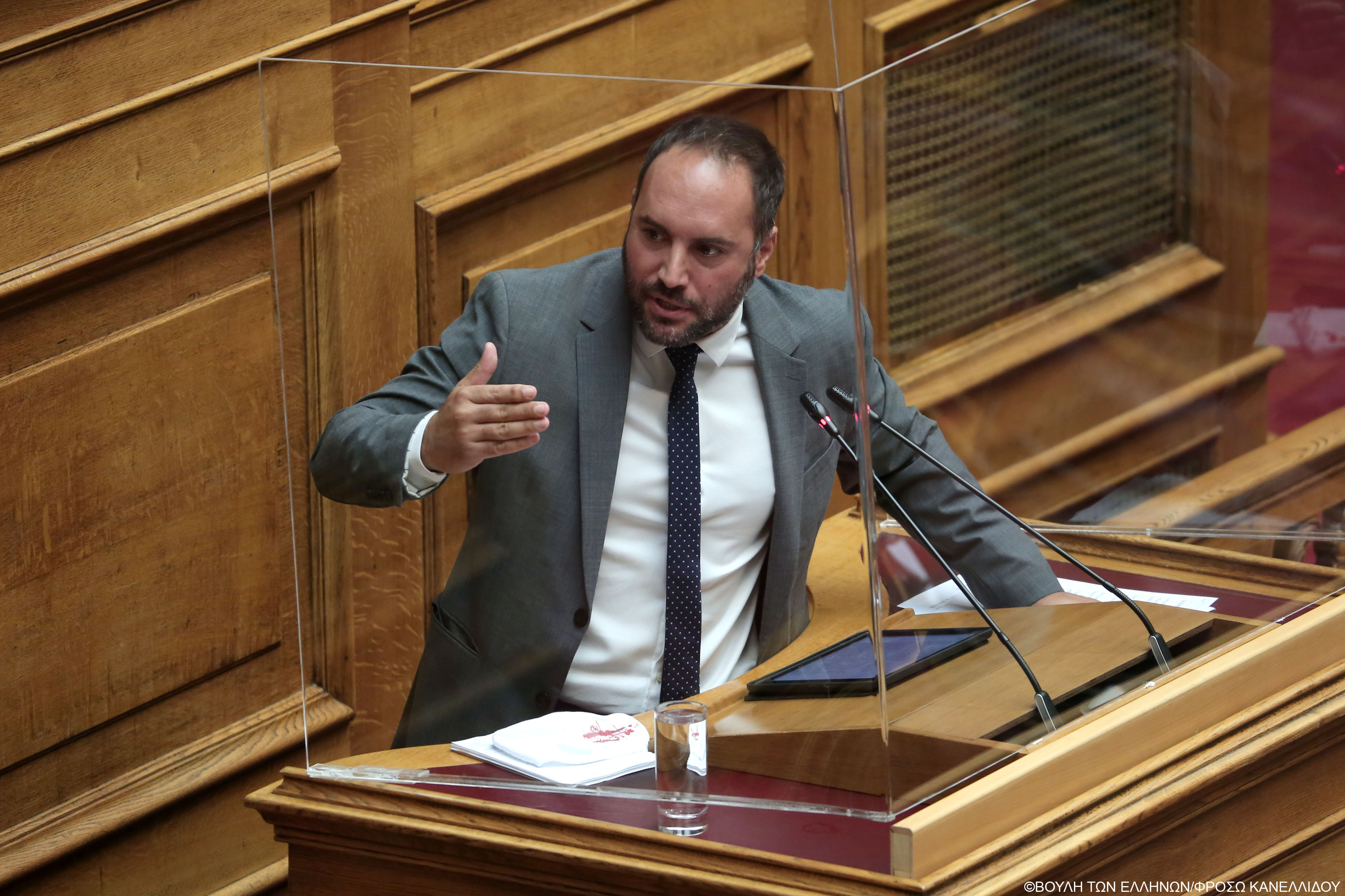Μ. Χατζηγιαννάκης: Η κυβέρνηση διχάζει τους πολίτες και μετατρέπει τους καταστηματάρχες σε ελεγκτές