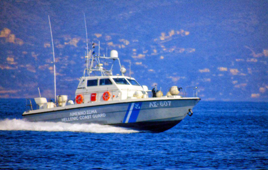 Βόρεια Εύβοια: Σήμα κινδύνου για θαλαμηγό με 15 επιβαίνοντες στα Λιχαδονήσια