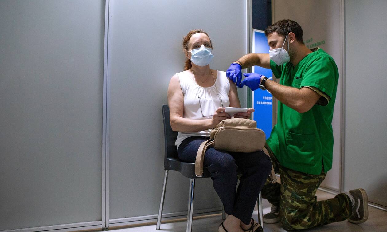 Κορονοϊός: Ποιοι πρέπει να λάβουν και τρίτη δόση των εμβολίων Pfizer σύμφωνα με μελέτη