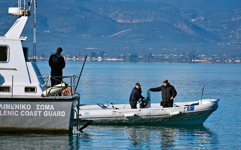 Εύβοια: Συναγερμός στο λιμενικό! Σκάφος άρχισε να βάζει νερά στη Δροσιά Χαλκίδας