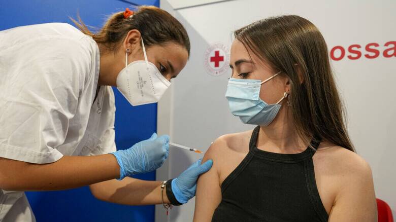 Παπαευαγγέλου: Θα εισηγηθούμε άμεσα τον εμβολιασμό παιδιών 15-17 ετών
