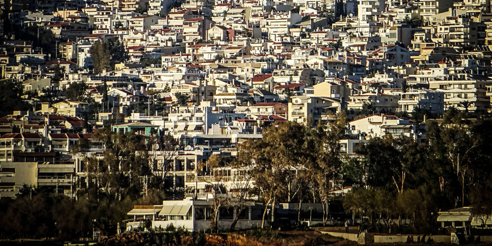 Νέες μειώσεις φορολογίας στο «πακέτο» ΔΕΘ: «Ψαλίδι» στον ΕΝΦΙΑ, καταργείται η ειδική εισφορά αλληλεγγύης