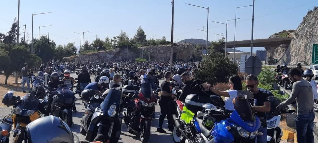 Οι μοτοσυκλετιστές στηρίζουν τη Βόρεια Εύβοια – Μότο βόλτα σήμερα στα καμένα [εικόνες]