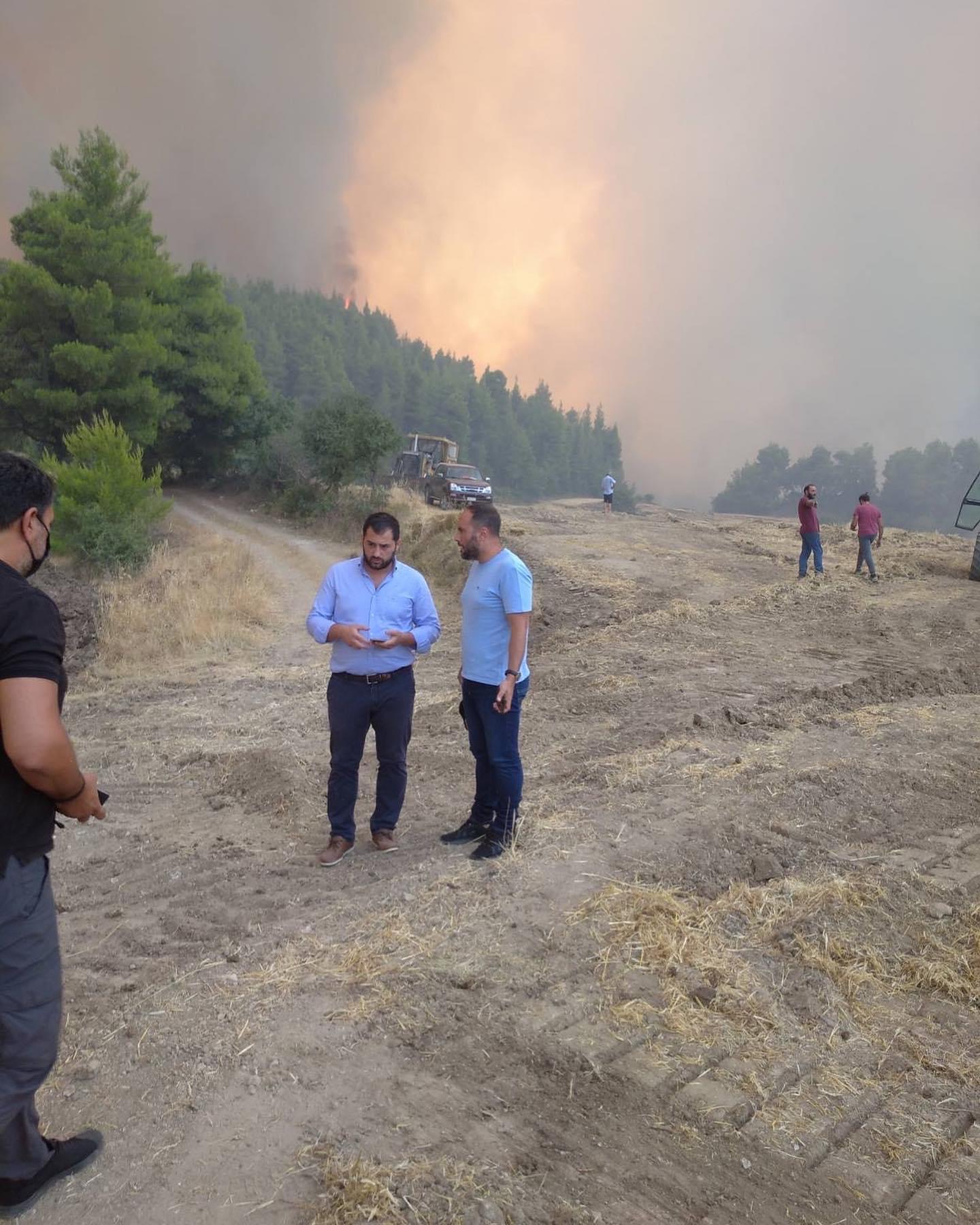 Εύβοια – Φωτιά Λίμνη: SOS Χατζηγιαννάκη για ενίσχυση των δυνάμεων για να σωθούν χωριά