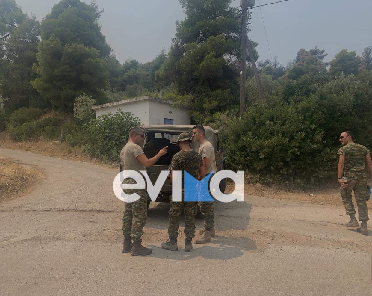 Εύβοια – Φωτιές: Εναέριες περιπολίες παντού – Στρατός και αστυνομία σε δάση και βουνά [εικόνες]