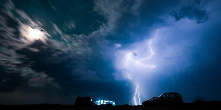 Καιρός – meteo: Αλλαγή σκηνικού με καταιγίδες και χαλάζι – Οι περιοχές που θα επηρεαστούν