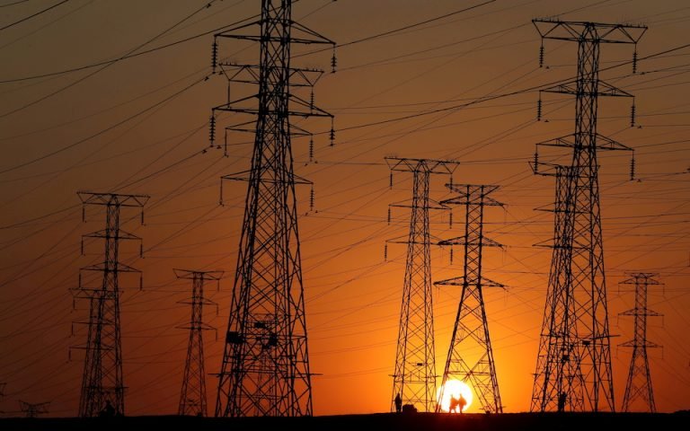 Καύσωνας: Οδηγίες προς τους πολίτες για περιορισμό της κατανάλωσης ηλεκτρικής ενέργειας